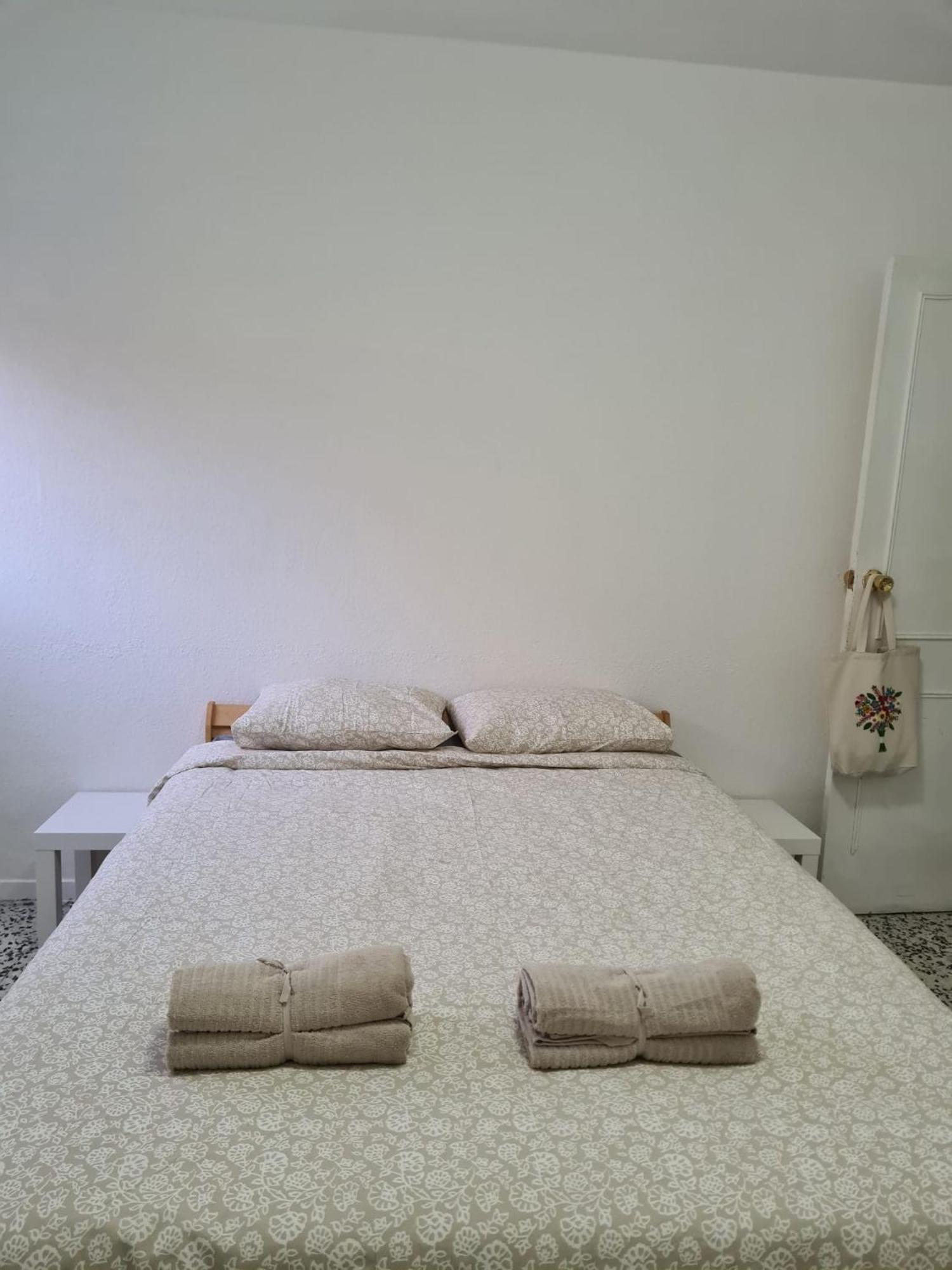 Eeb Private Room Habitacion Privada En Piso Compartido サン・クリストバル・デ・ラ・ラグーナ エクステリア 写真